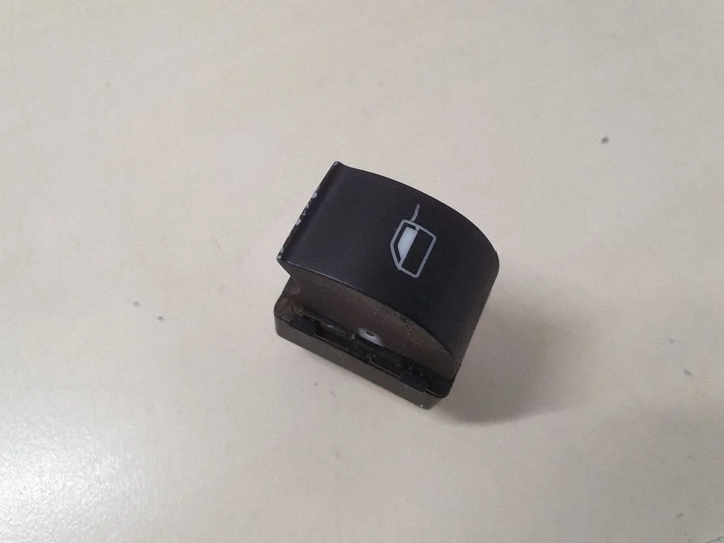 Elektriaknate lüliti 8Z0959855C