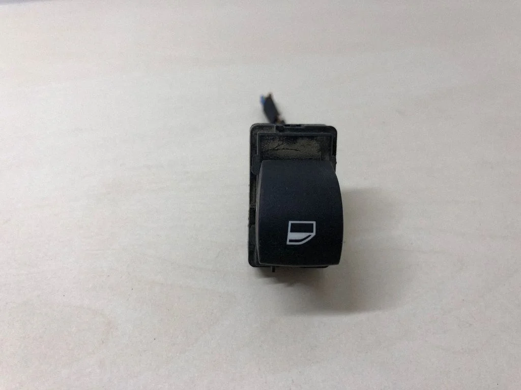 Elektrinių langų jungtukas