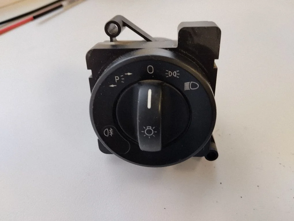 Light switch A9065450504