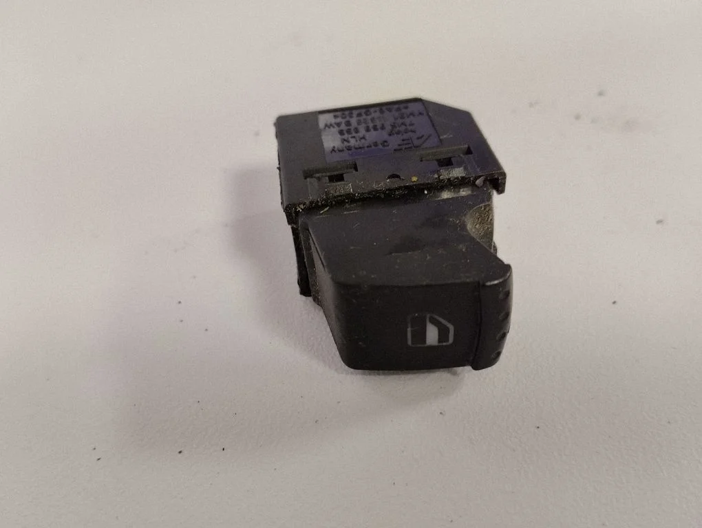 Elektrinių langų jungtukas