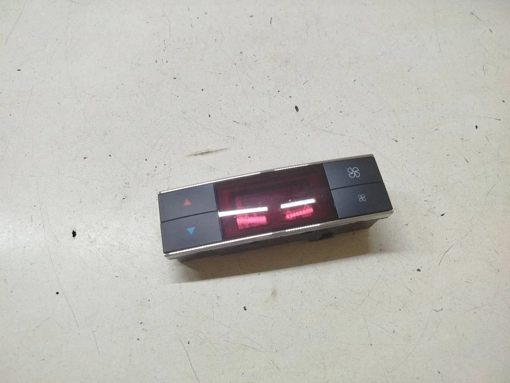 Climate control unit 2048303390