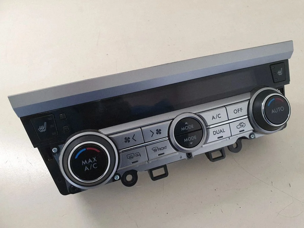 Panel sterowania klimatyzacją / nawiewem – Subaru Outback (BS) (2015-2019)
