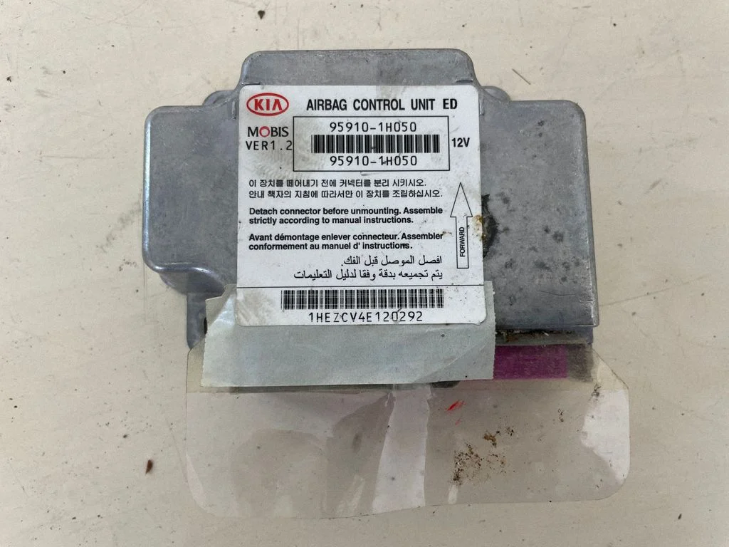 Airbag control unit/module 959101H050