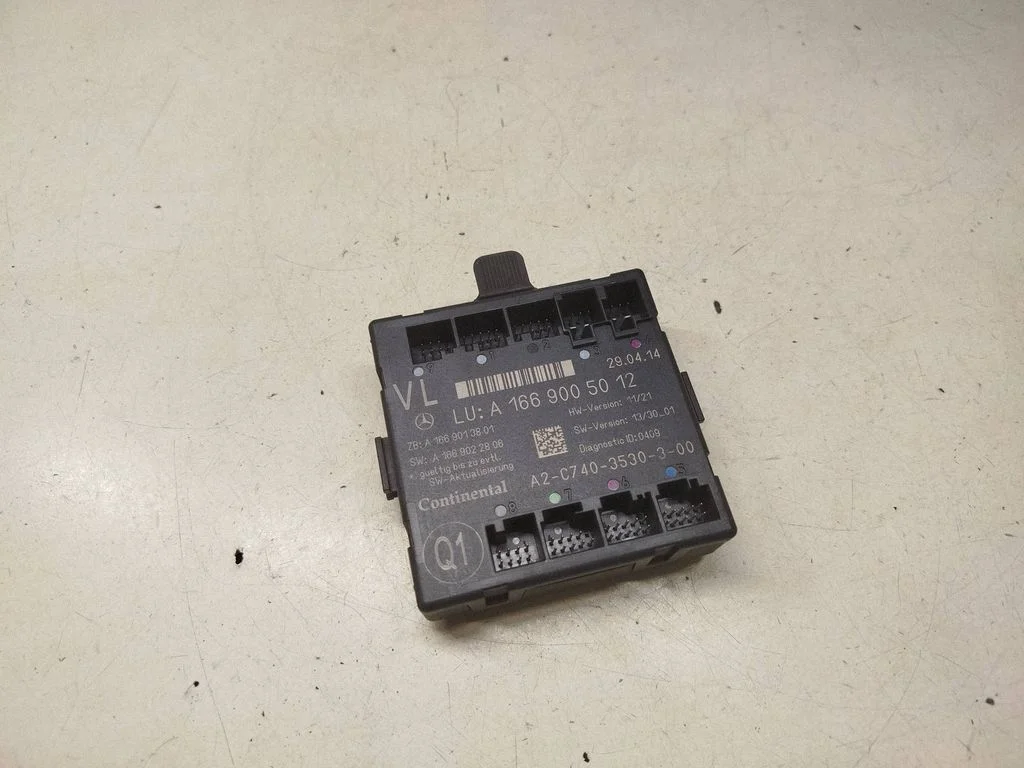 Durvju elektronikas vadības bloks – Mercedes-Benz GL klase X166 (2013-2019)
