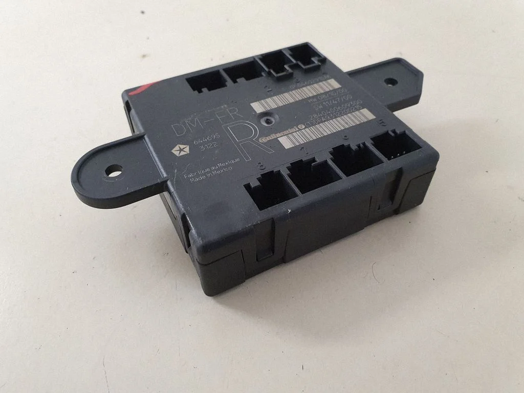 Durų elektronikos valdymo blokas