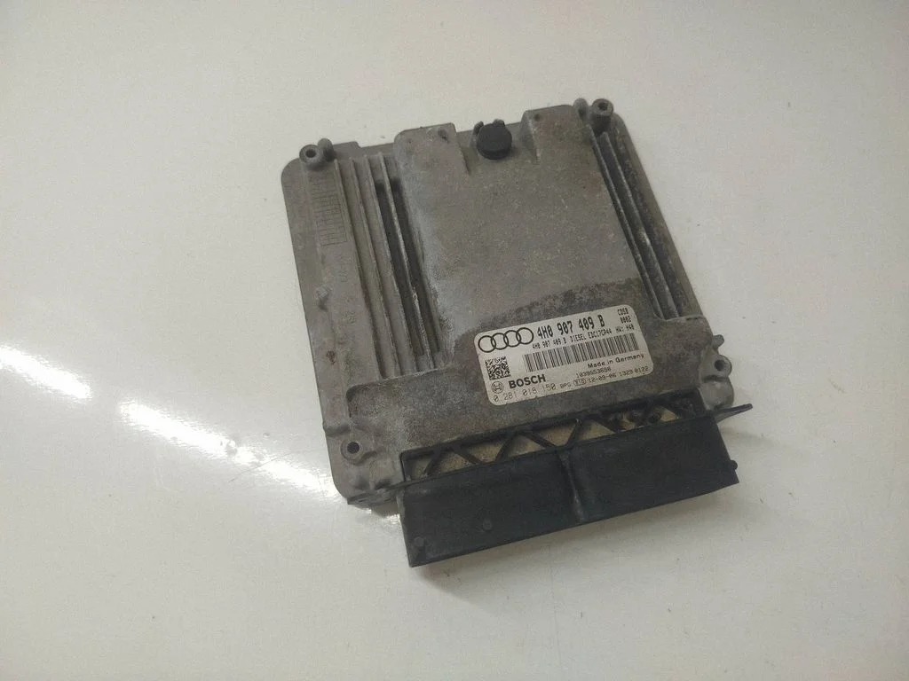 Engine control unit/module – Audi A8 S8 D4 4H (2010-2016)