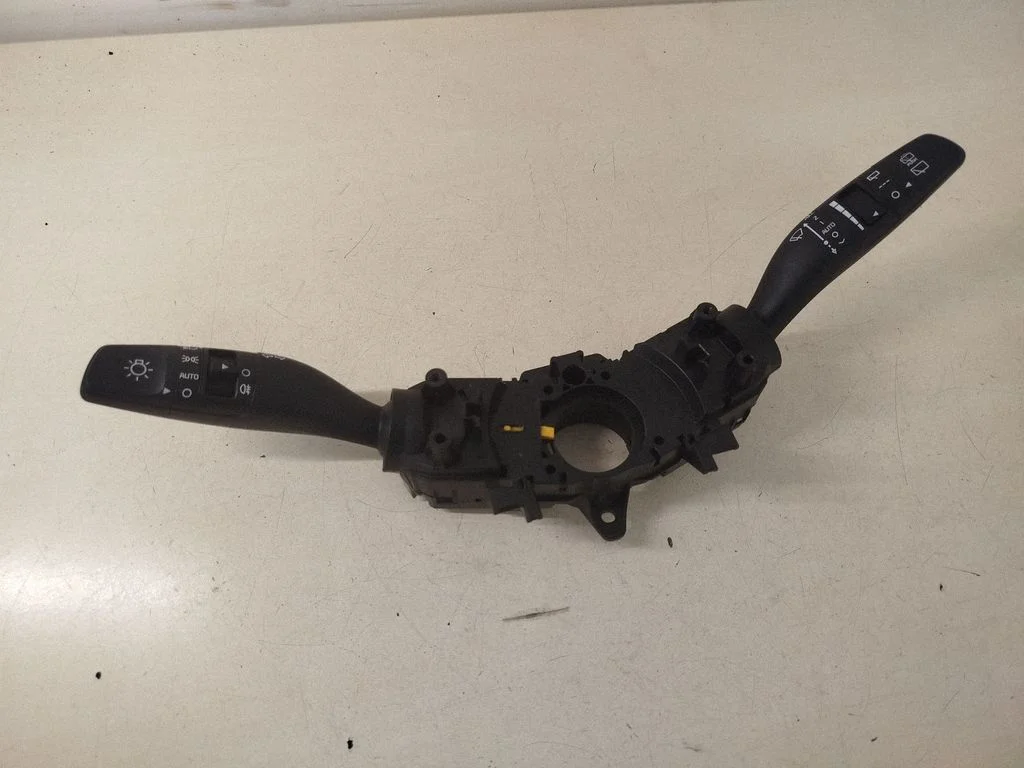 Wiper turn signal indicator stalk/switch – KIA Optima (2015-2020)