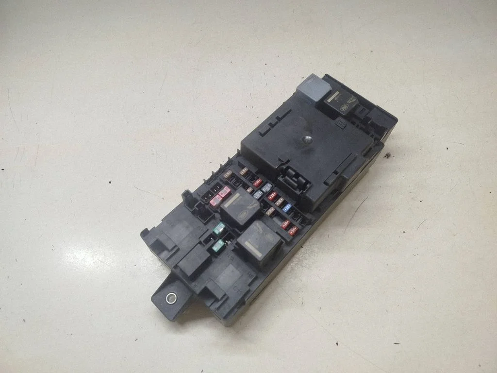 Drošinātāju bloks – Land Rover Range Rover Sport L494 (2013-)