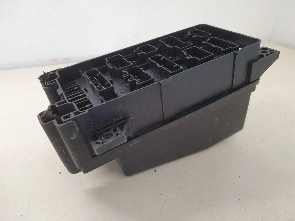 Drošinātāju bloks 911613E021