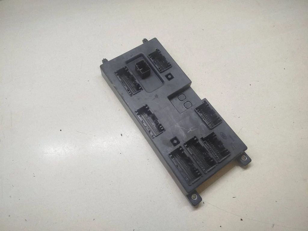 Comfort/convenience module – Land Rover Range Rover Sport L494 (2013-)