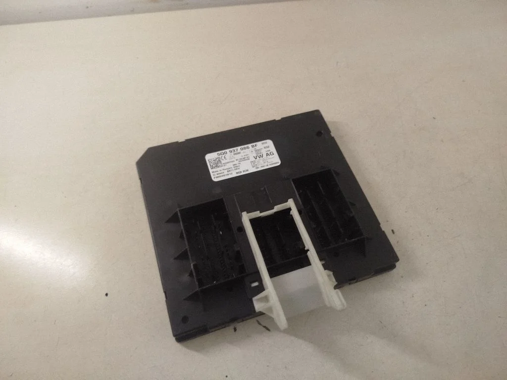 Comfort/convenience module 5Q0937086BF