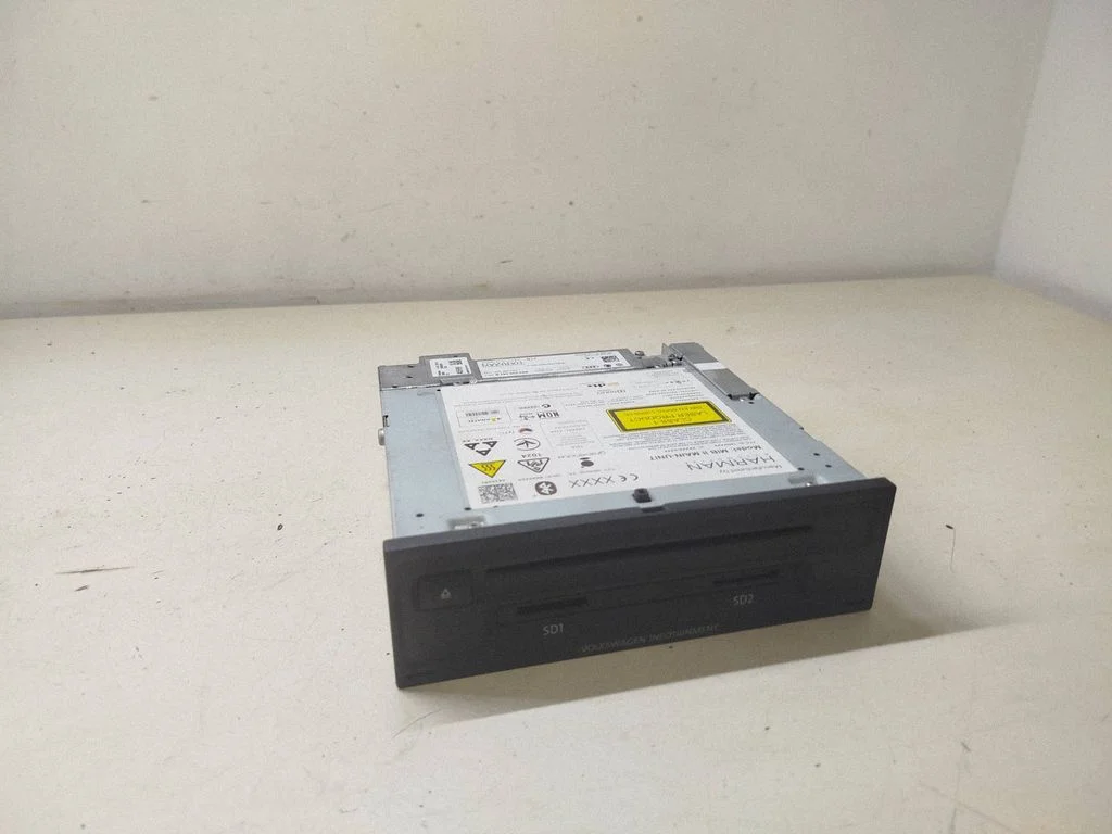 Radio, odtwarzacz CD/DVD, nawigacja 3G0035043B
