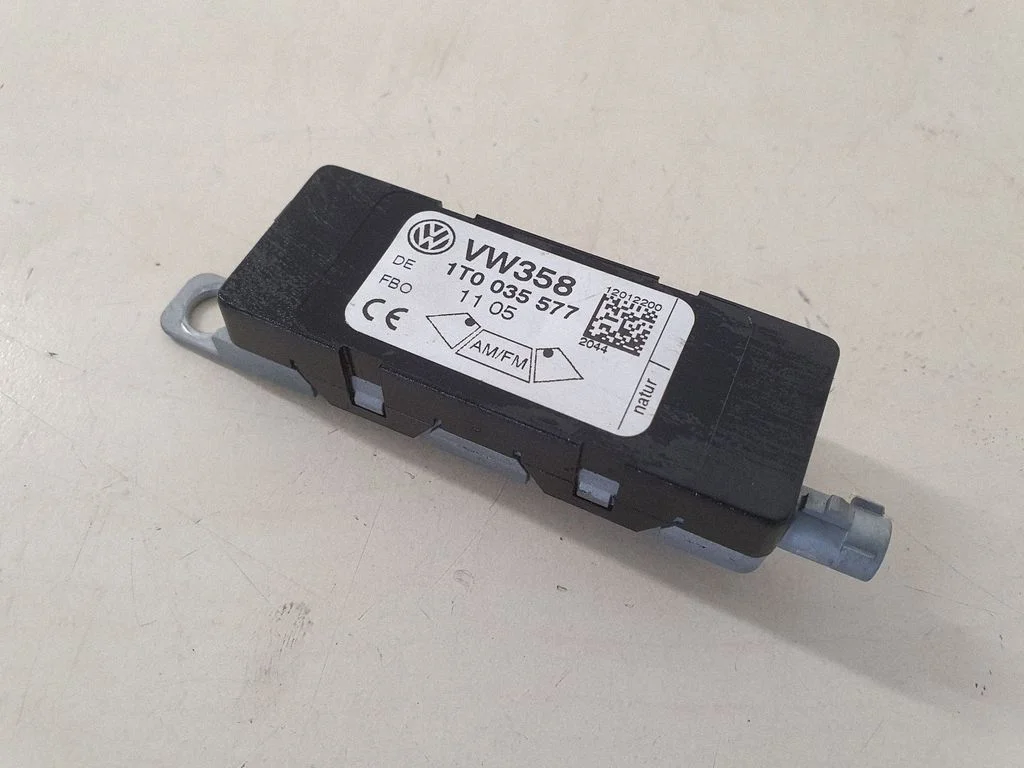 Antenas pastiprinātājs 1T0035577