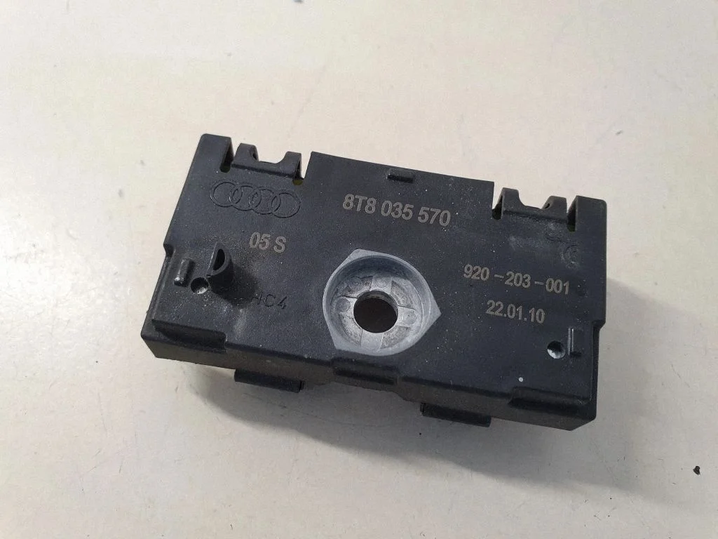 Aerial antenna amplifier 8T8035570