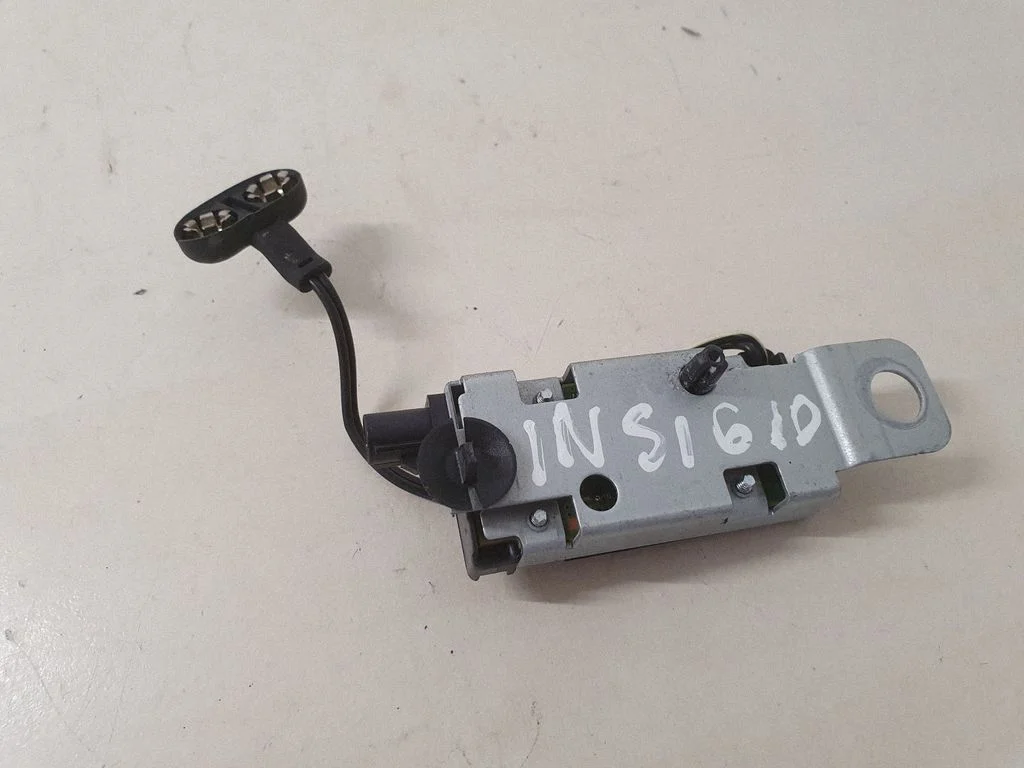 Aerial antenna amplifier – Opel Insignia A (2008-2017)