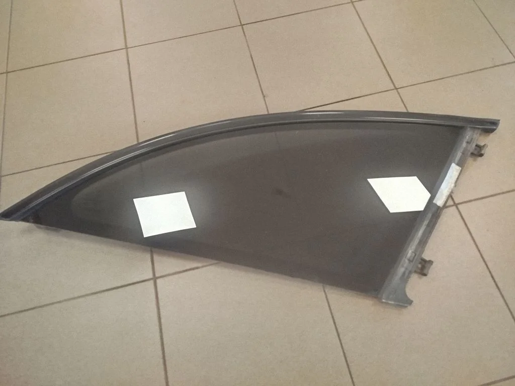 Rear side window A2516703450