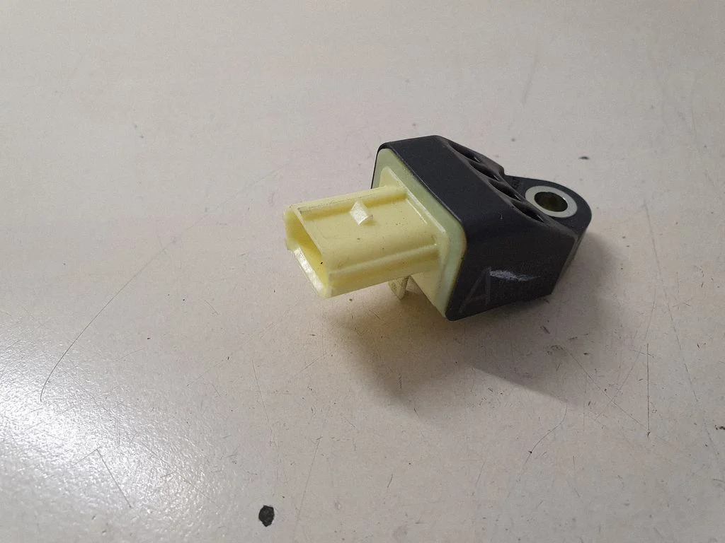 Airbag deployment crash/impact sensor 98235SC010