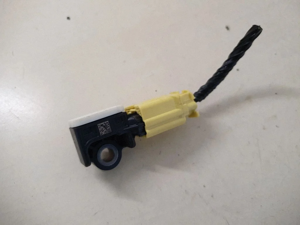 Airbag deployment crash/impact sensor – Subaru Outback (BS) (2015-2019)