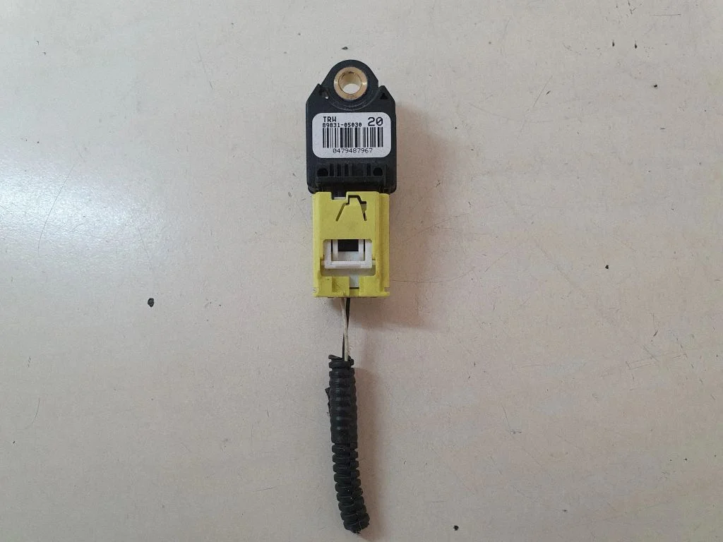 Drošības spilvenu trieciena sensors – Toyota Avensis T270 (2009-2012)