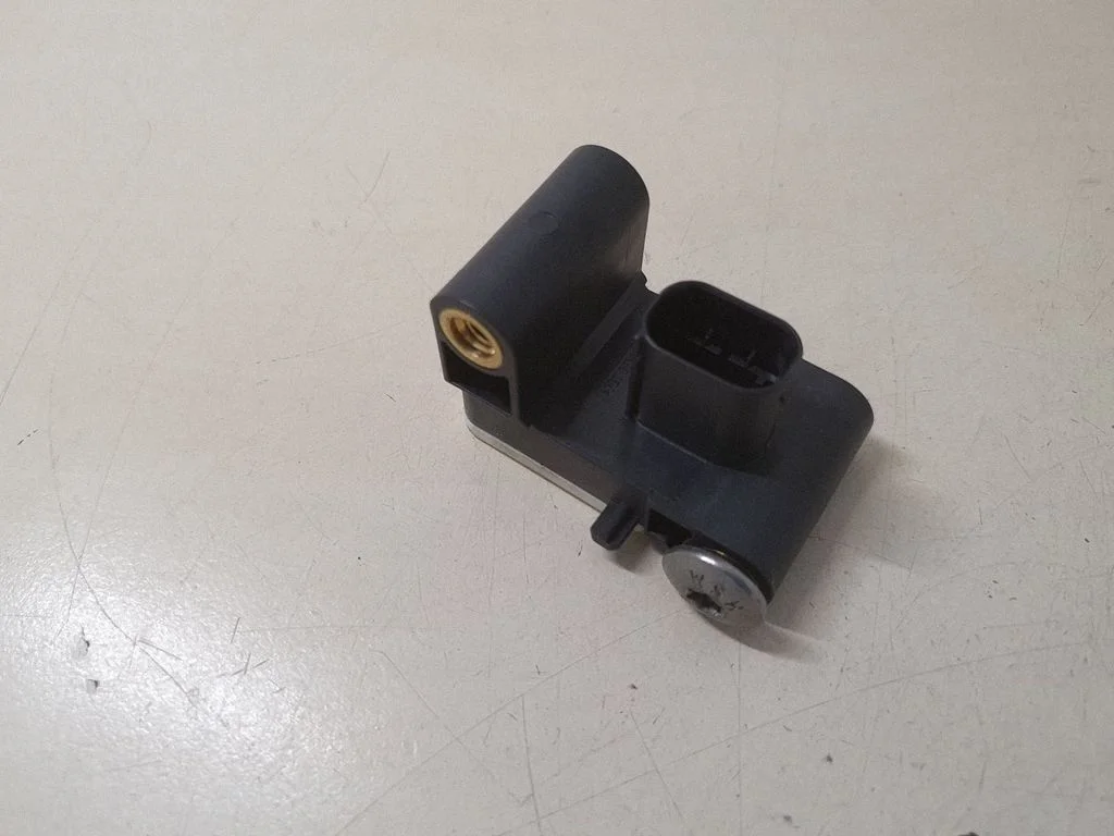 Airbag deployment crash/impact sensor 6911003