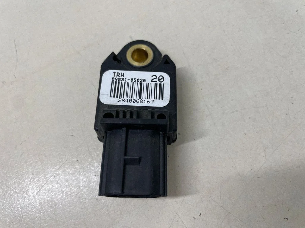 Drošības spilvenu trieciena sensors – Toyota Avensis T270 (2009-2012)