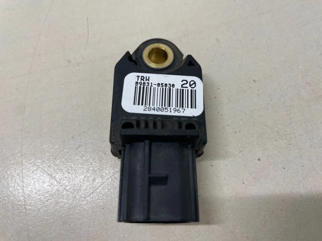 Drošības spilvenu trieciena sensors – Toyota Avensis T270 (2009-2012)