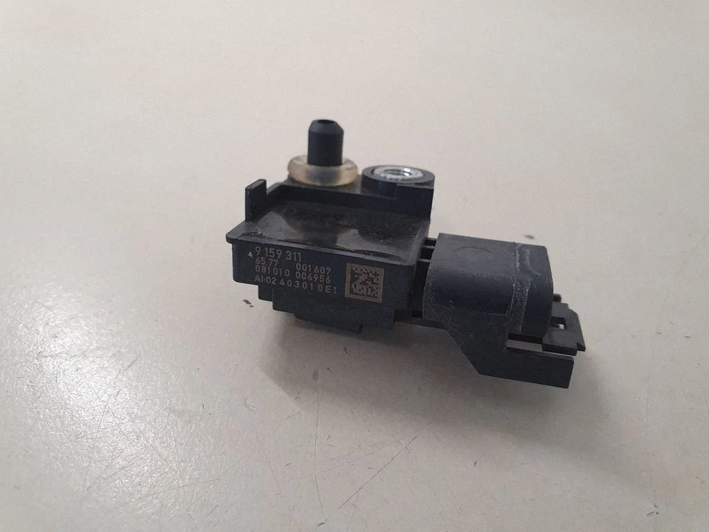 Drošības spilvenu trieciena sensors 9159311