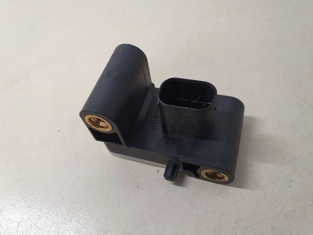 Drošības spilvenu trieciena sensors 6911003