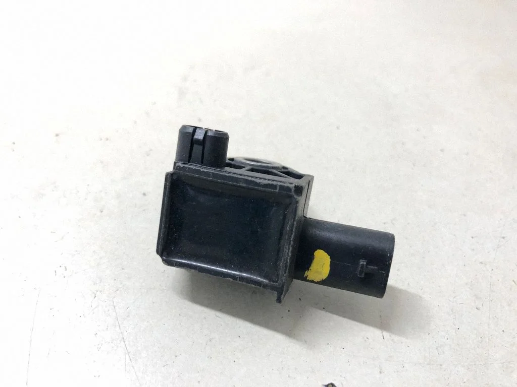 Airbag deployment crash/impact sensor – BMW X5 F15 (2013-2017)