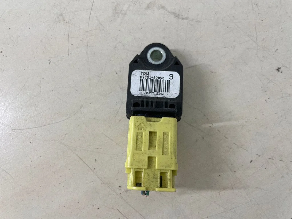 Drošības spilvenu trieciena sensors 8983102050