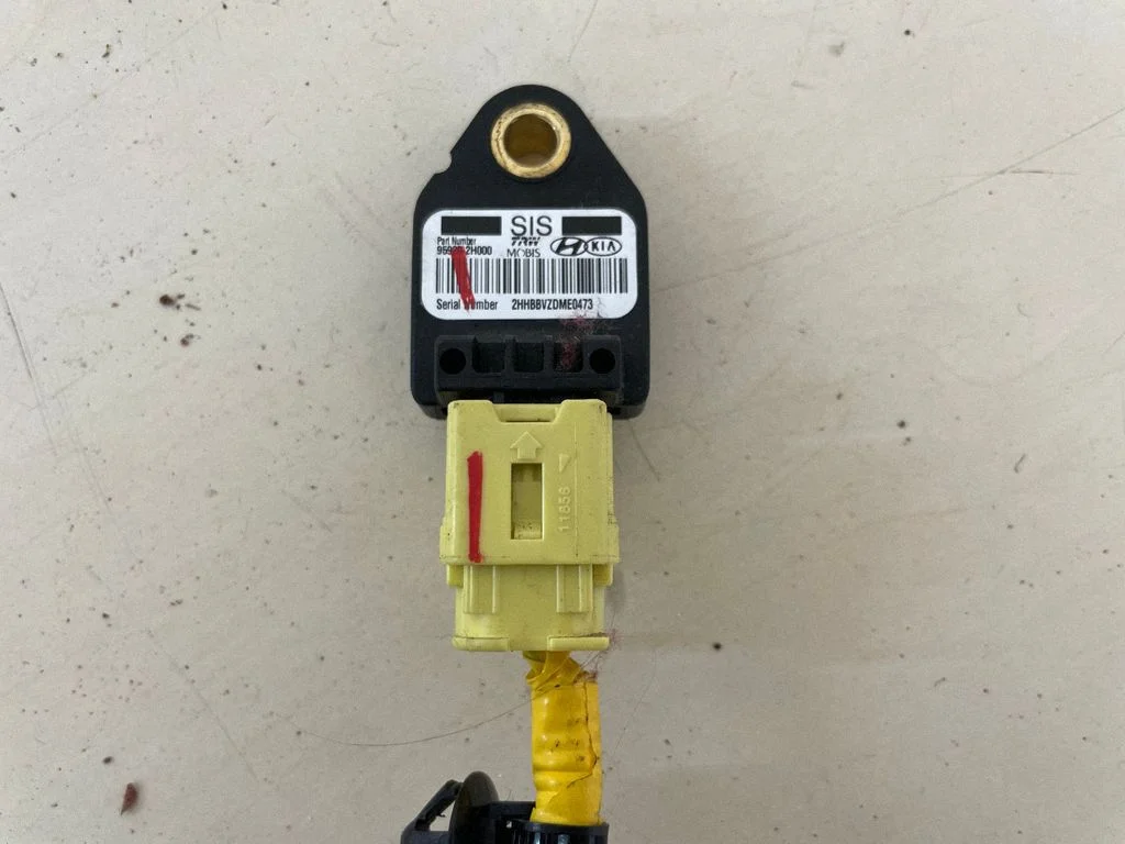 Drošības spilvenu trieciena sensors – KIA Ceed (2006-2012)