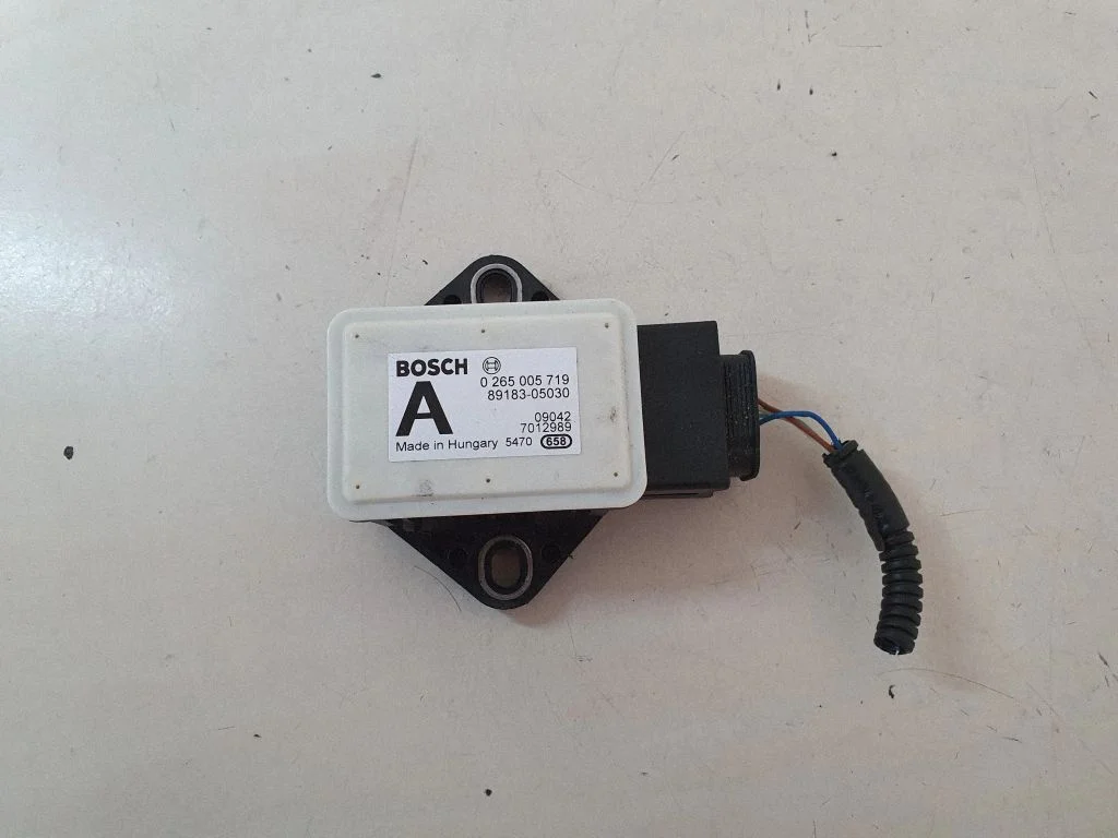 ESP acceleration yaw rate sensor – Toyota Avensis T270 (2009-2012)