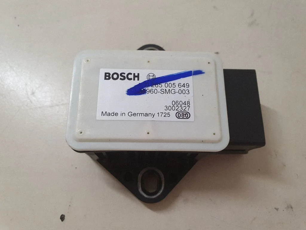ESP acceleration yaw rate sensor 39960SMG003