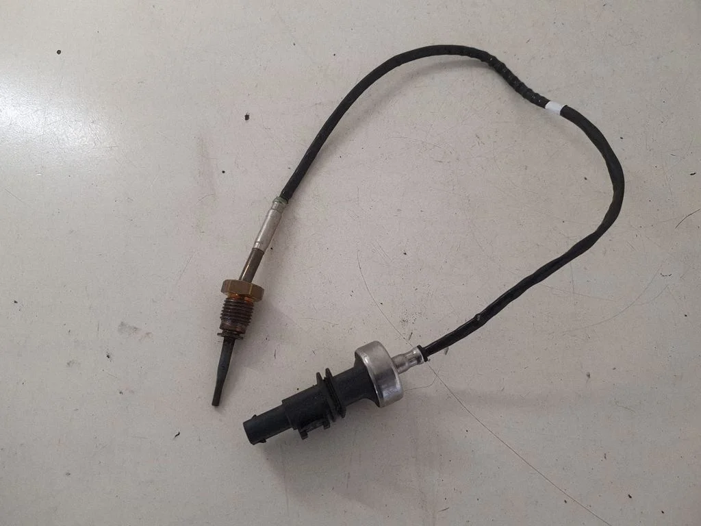 Exhaust gas temperature sensor 95B919529B