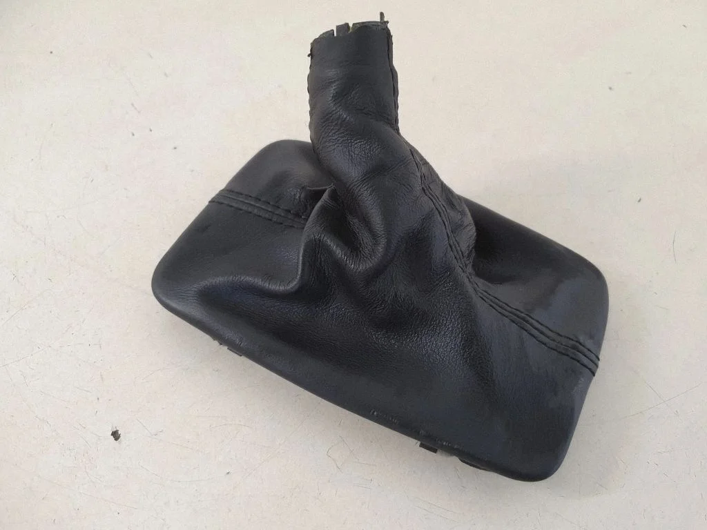 Gear lever shifter trim leather/knob