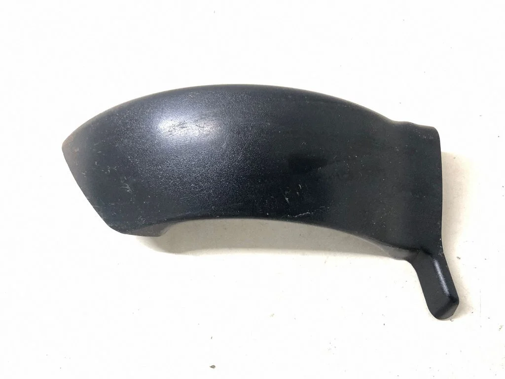 Listwa klapy bagażnika 8R0827279