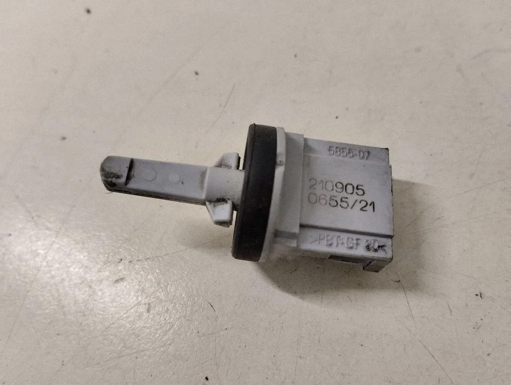 Salona temperatūras sensors 1K0907543A