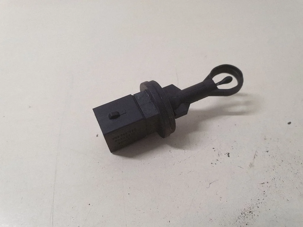Salongi temperatuuri andur 8E0820539