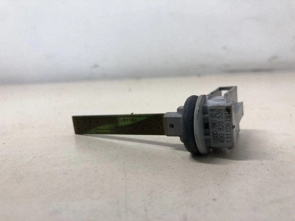 Salongi temperatuuri andur 4B0820539