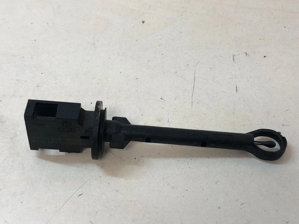 Interior temperature sensor 4F0820539A