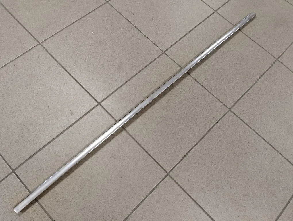 Galinių durų stiklo apdaila
