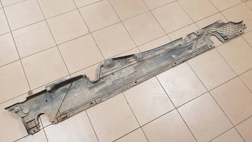 Külgmine põhjakaitse – Porsche Cayenne (92A) (2010-2017)