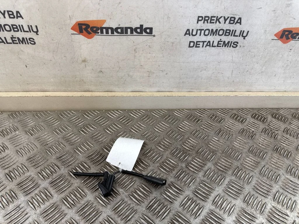 Langų skysčio purkštukas (-ai) priekinio stiklo