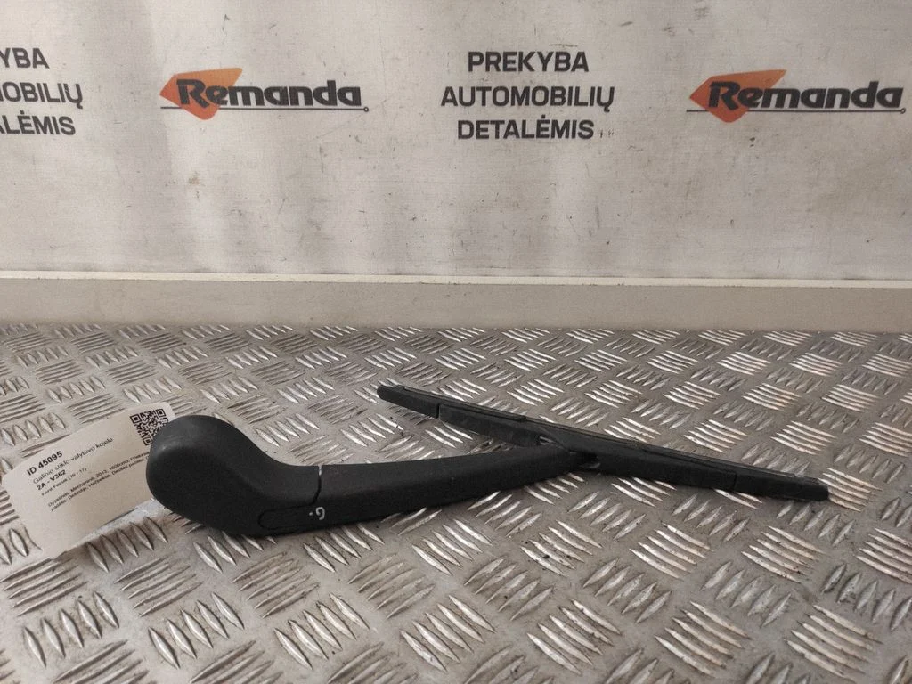 Aizmugurējā stikla tīrītāja svira BM51T04178