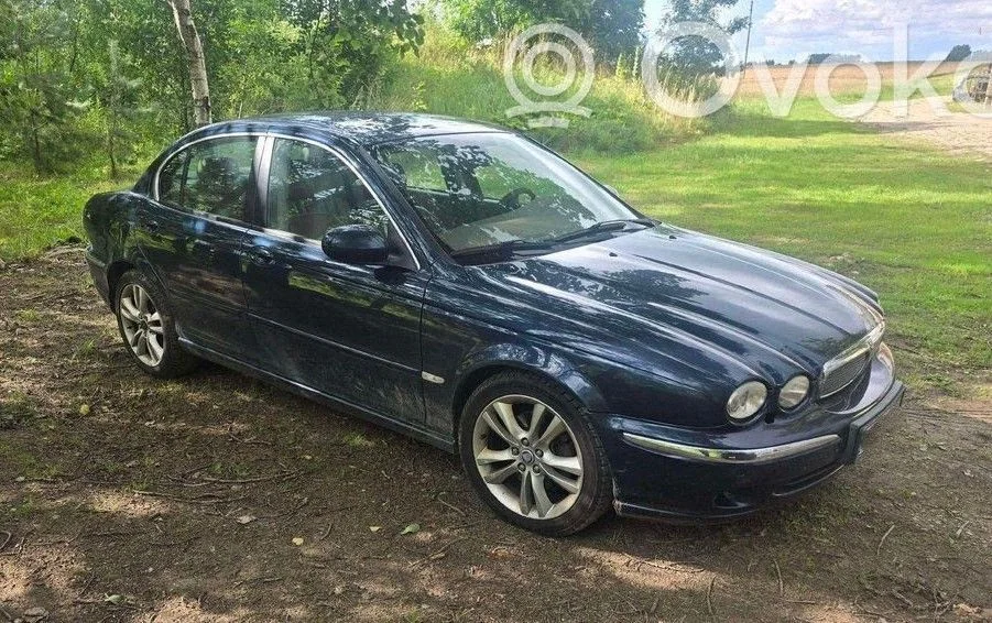 Jaguar X-Type