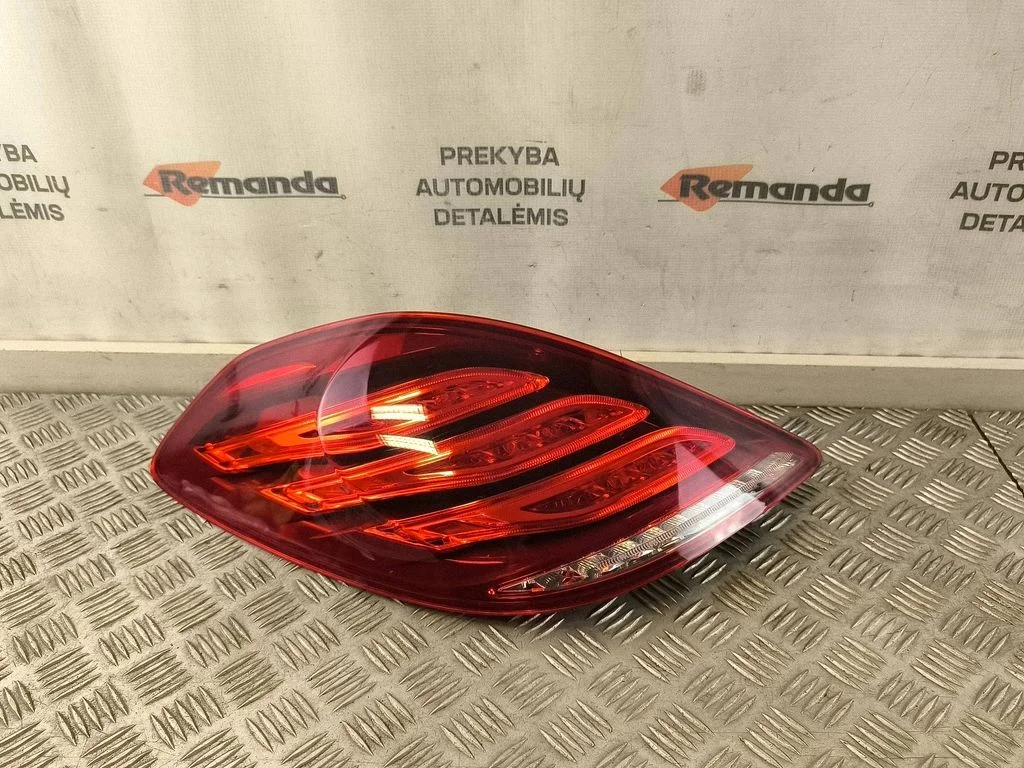 Rear/tail lights A2229065401