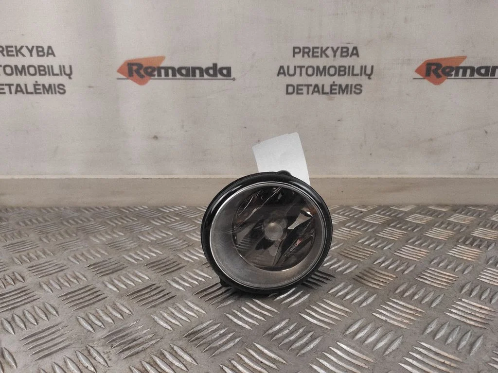 Priekšējais miglas lukturis 67736909