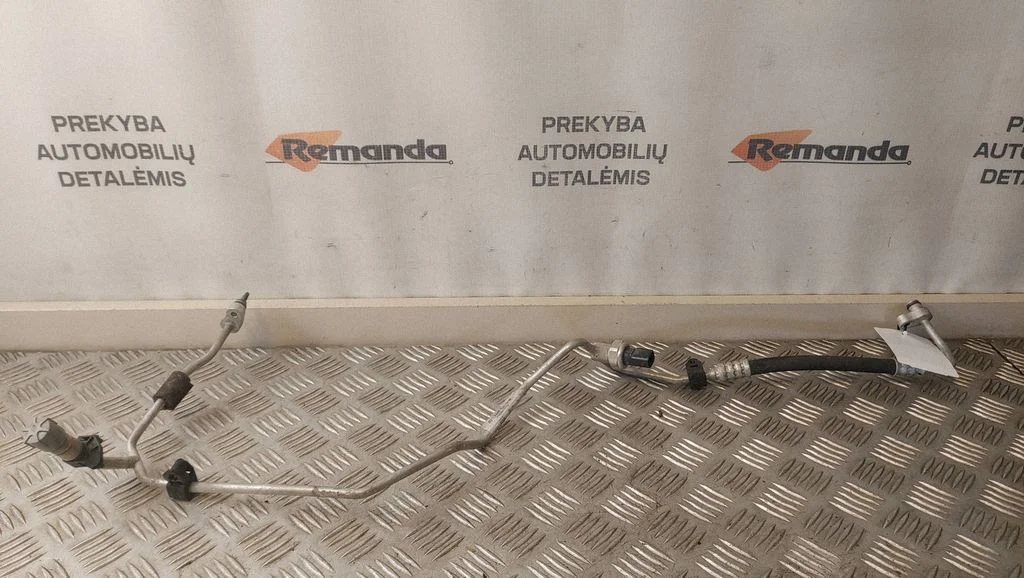 Kliimaseadme toru / voolik A2468301002