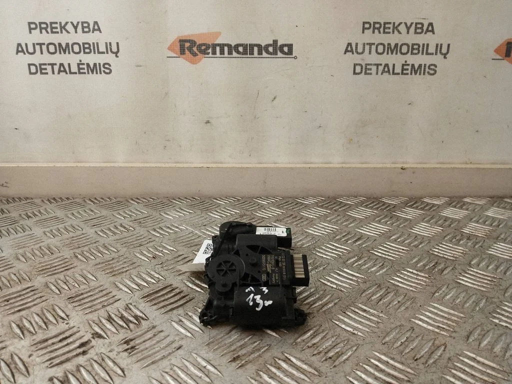 Gaisa aizvara motoriņš/aktuators 5Q0907511G