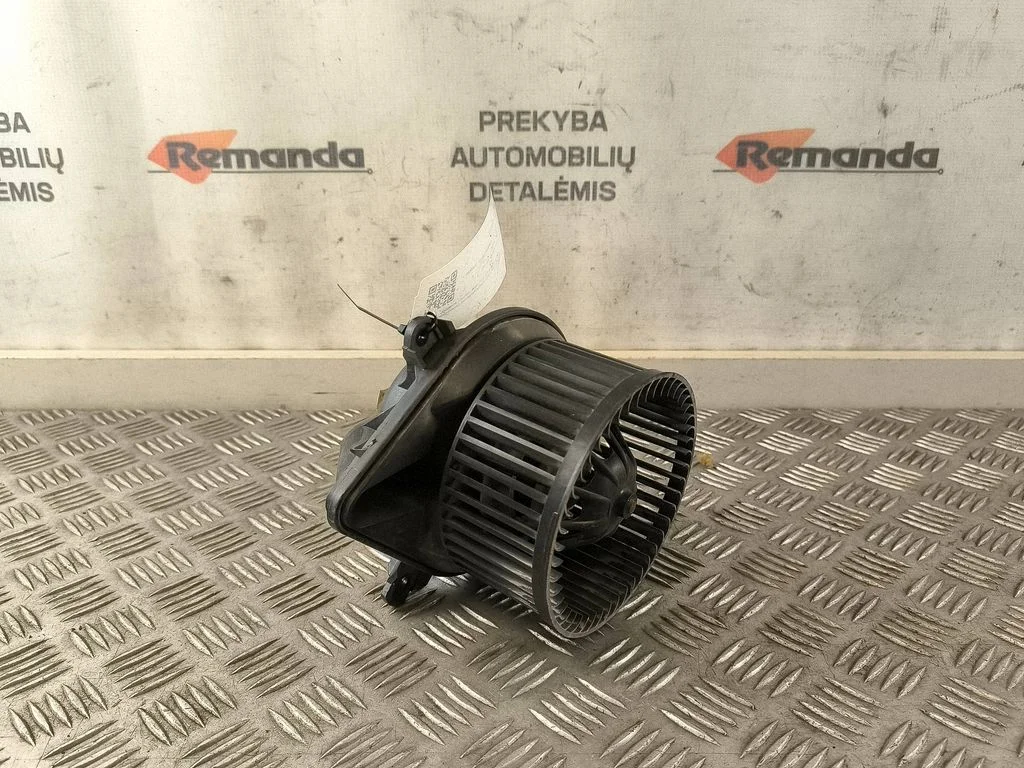 Krāsniņas ventilators/pūtējs G202
